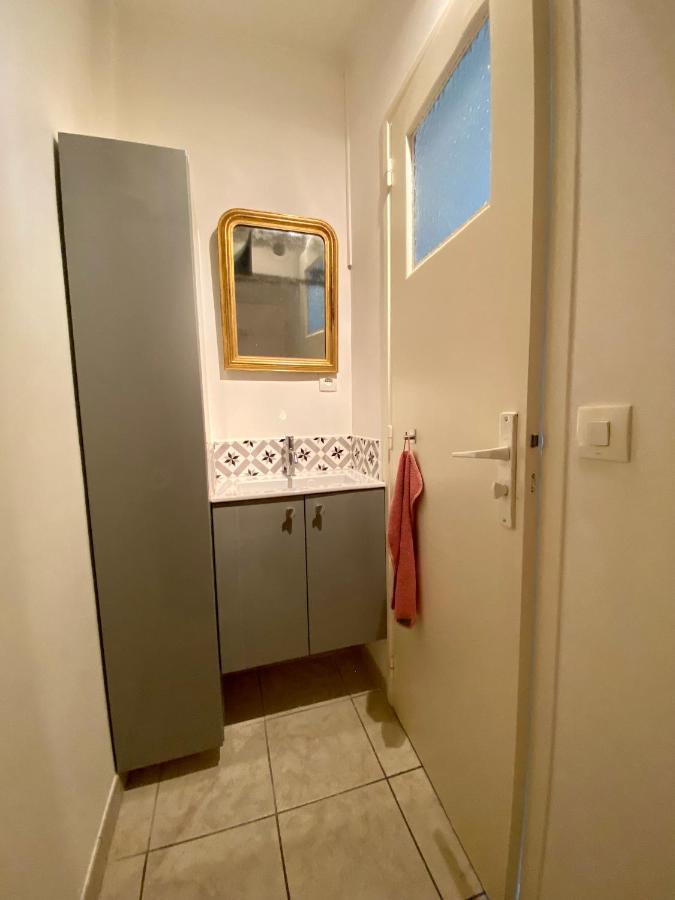 Chez Virginie : Appartement Lumineux Au Calme. Frejus Ngoại thất bức ảnh