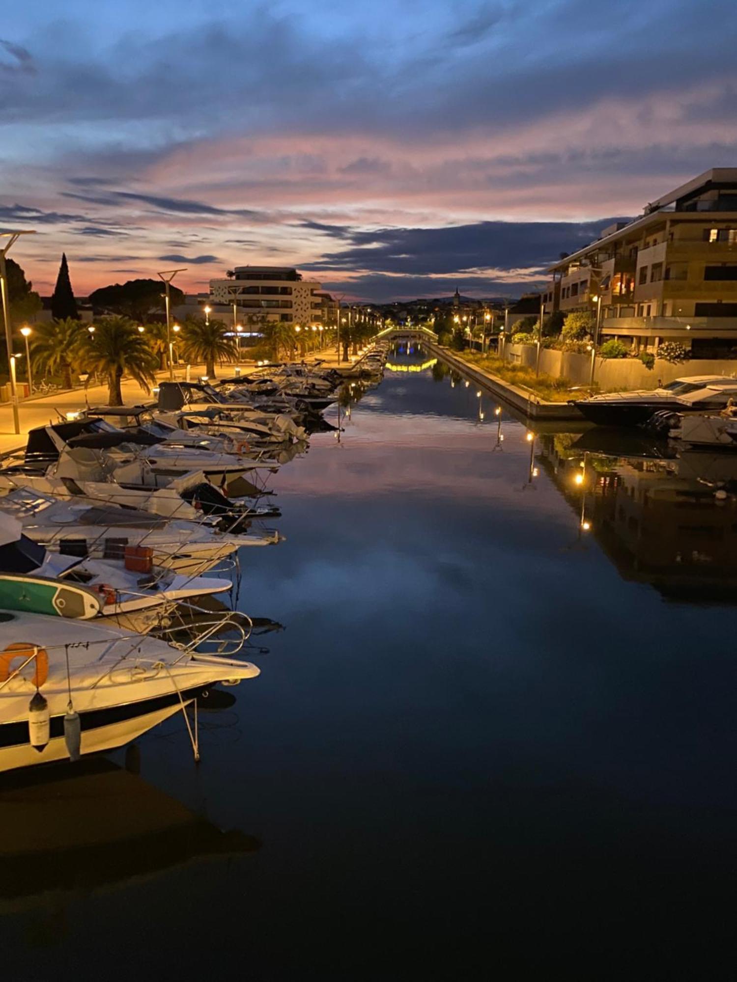 Chez Virginie : Appartement Lumineux Au Calme. Frejus Ngoại thất bức ảnh