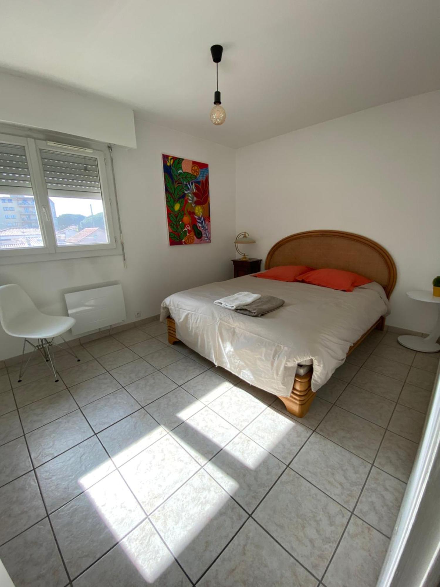 Chez Virginie : Appartement Lumineux Au Calme. Frejus Ngoại thất bức ảnh